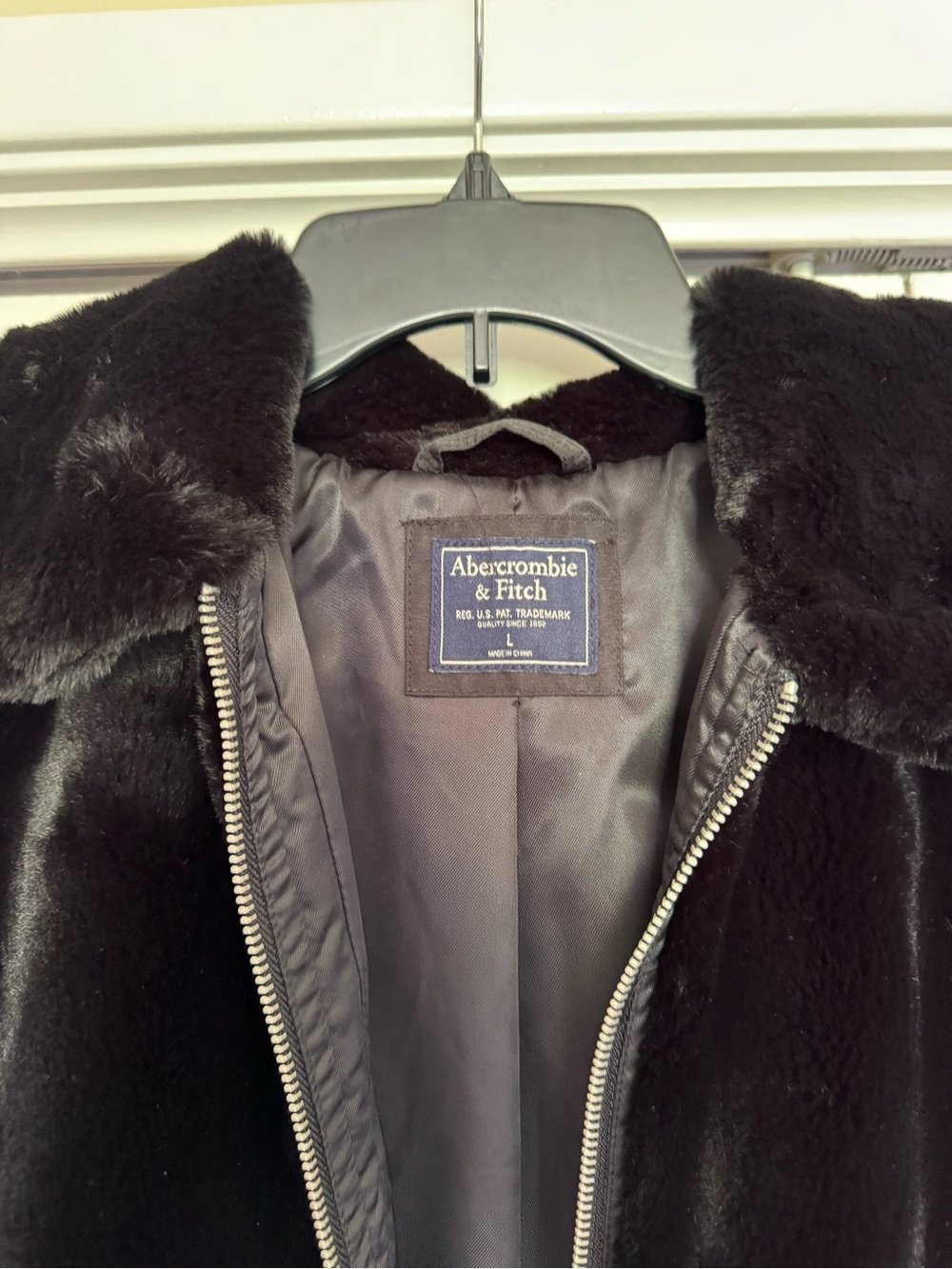 Abercrombie & Fitch Black Faux Fur Bomber Jacket - Picture 7 of 7